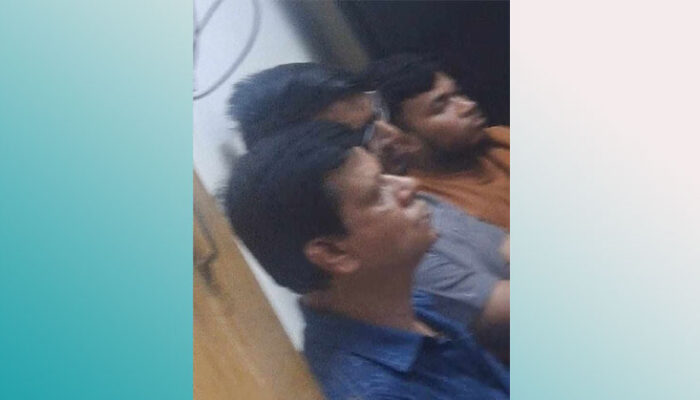 চাঁদপুরে স্বর্ণ চোরাচালান কারবারীর তথ্যে রিপন ও রাসেল আটক