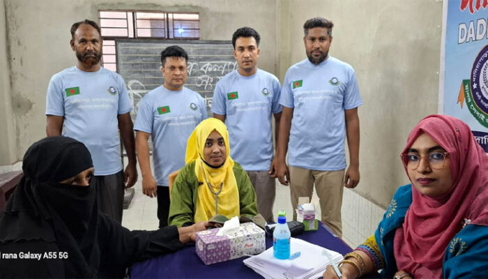 শাহরাস্তিতে ২শ’ গ্রামবাসীকে ফ্রি চিকিৎসা দিলো দাদিয়াপাড়া মানব কল্যাণ সংস্থা