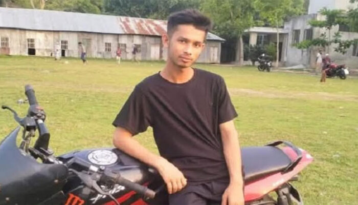 চাঁদপুরে বাইক কিনে না দেয়ায় গলায় ফাঁ স দিলো কিশোর
