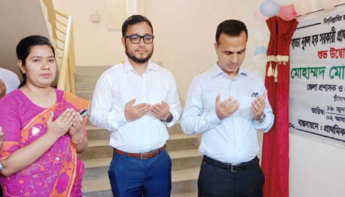 হাজীগঞ্জে বিভিন্ন উন্নয়ণমূলক কাজের উদ্বোধন ও পরিদর্শনে জেলা প্রশাসক