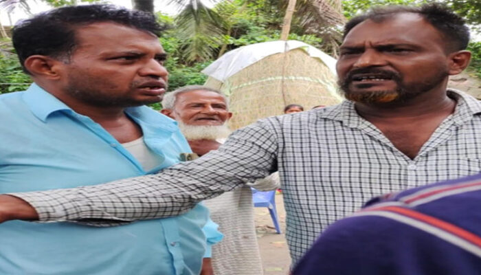 মতলব উত্তরে সংবাদ সংগ্ৰহ করতে গিয়ে ২ সাংবাদিক লাঞ্ছিত