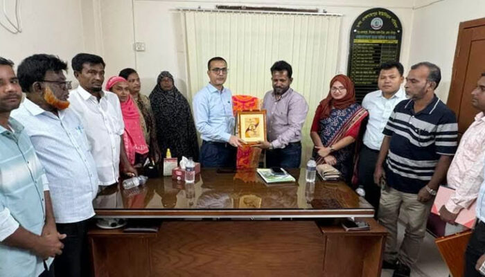 বেকার যুব সমাজকে কর্মসংস্থান সৃষ্টিতে সহায়তা করছে স্থানীয় সরকার : মোহসীন উদ্দিন