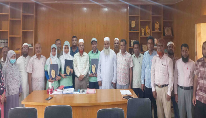 জাতীয় পর্যায়ে ১ম রানার্সআপ হাজীগঞ্জ সরকারি মডেল পাইলটের ৩ শিক্ষার্থী