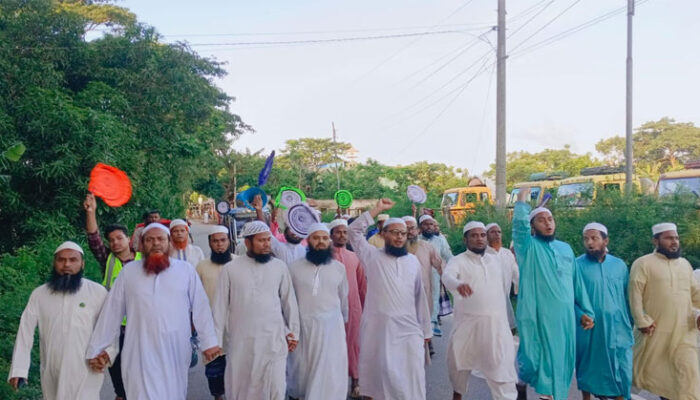 চাঁদপুর থেকে দুই লঞ্চ শতাধিক বাস মাইক্রো নিয়ে মহাসমাবেশে যোগ দেবে ইসলামী আন্দোলন