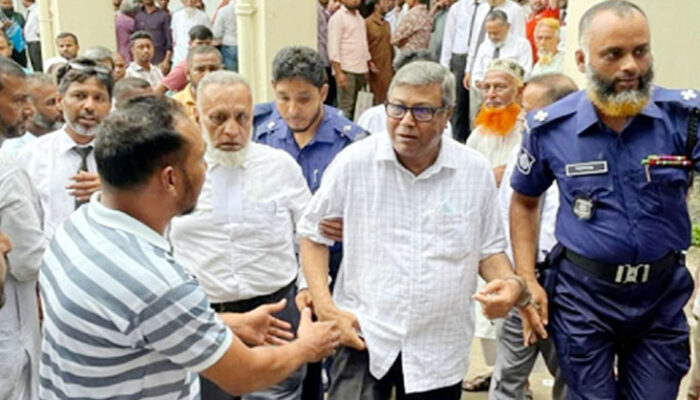 দুই দিনের রিমান্ডে চাঁদপুর আ’লীগের সভাপতি নাছির