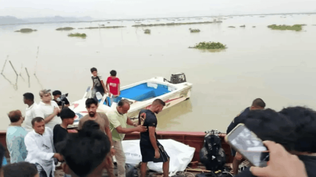 ফেরি থেকে মেঘনায় পড়ে মৃত্যু শাশুড়ি-পুত্রবধূর, উদ্ধার ১৩ ঘণ্টা পর