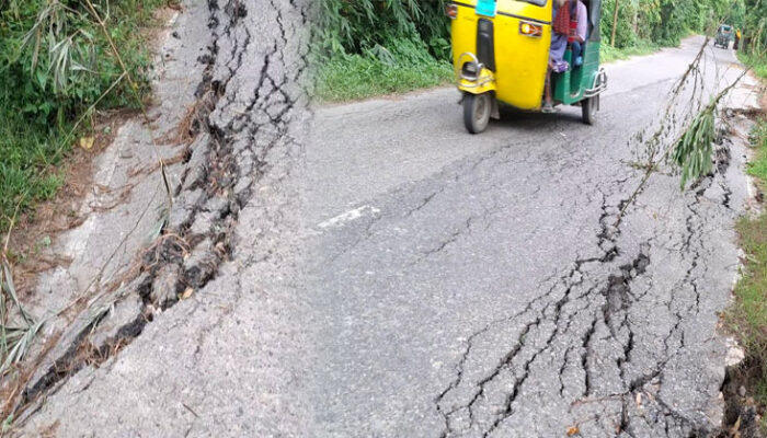 শাহরাস্তির প্রধান সড়কে ভাঙন, দুর্ভোগে এলাকাবাসী