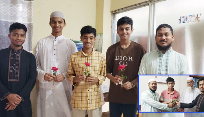 ফলপ্রাপ্ত শিক্ষার্থীদের সংবর্ধনা দিয়েছে হাজীগঞ্জ পৌর ছাত্রশিবির