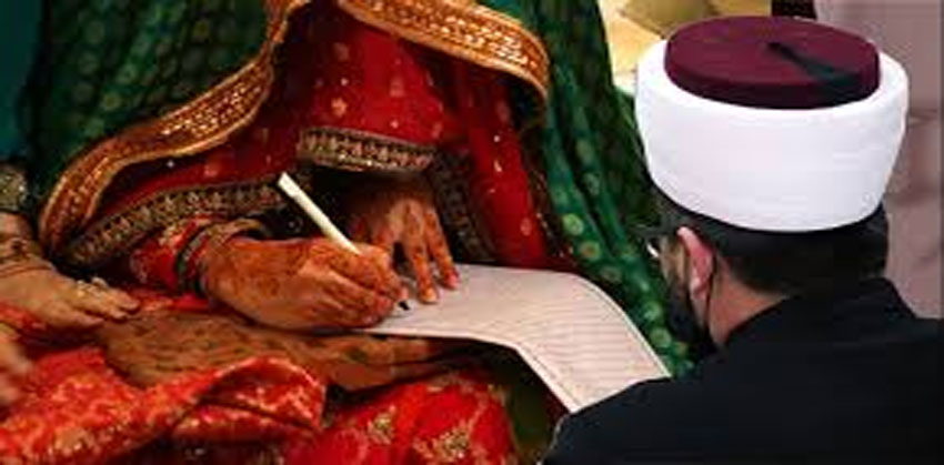 মতলবে কাজী লাইসেন্স বাতিলের পরও পড়াচ্ছেন বিয়ে !