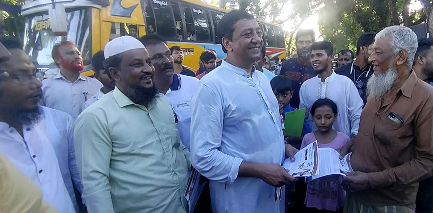 উদার মনের মানবিক মানুষ হলেই জনগণের সেবা করা যায় : শাহমাহমুদপুরে আজম খান
