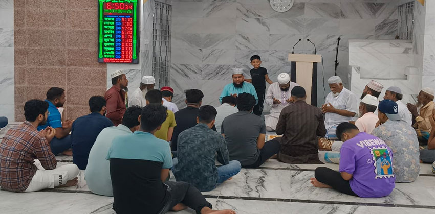 ভিপি নূর ও দলীয় নেতাকর্মীদের সুস্থতা কামনায় হাজীগঞ্জে দোয়া ও মিলাদ