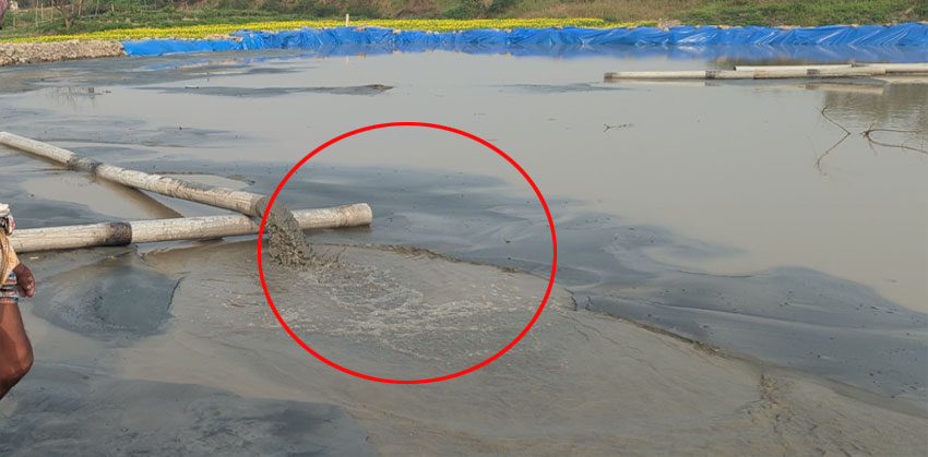কচুয়ায় ড্রেজারের গর্তে ডুবে মামাতো-ফুফাতো দুই ভাইয়ের মর্মান্তিক মৃত্যু