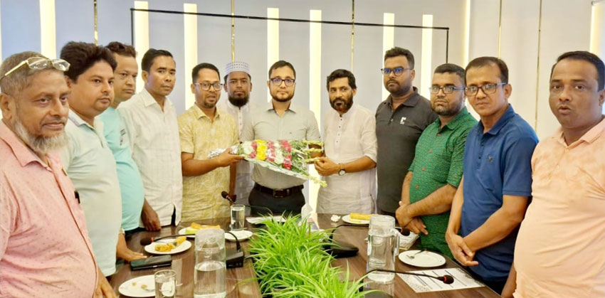 ইউএনও’র সাথে হাজীগঞ্জ প্রেসক্লাব নেতৃবৃন্দের মতবিনিময়