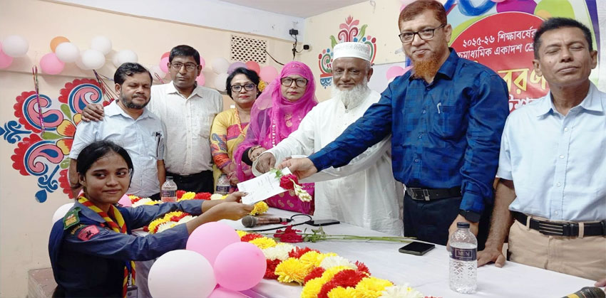 কচুয়া সরকারি ডিগ্রী কলেজে একাদশ শ্রেণীর শিক্ষার্থীদের নবীন বরণ