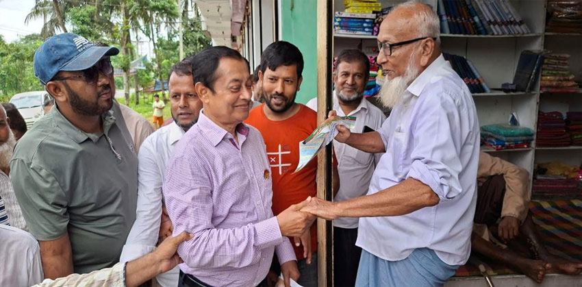 জাতীয় সংসদ নির্বাচন ঘিরে ফরিদগঞ্জে লায়ন হারুনুর রশিদের গণসংযোগ