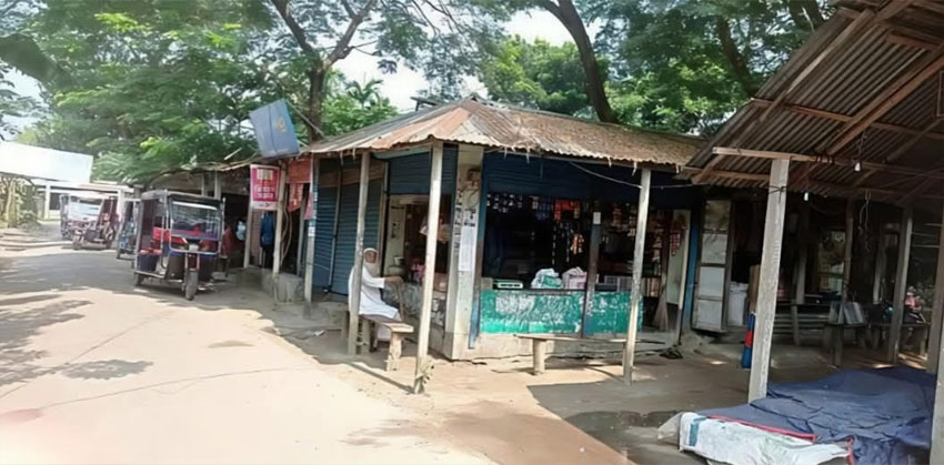 কোনো হইচই নেই তবুও নাম তার ‘তাফালিং বাজার’