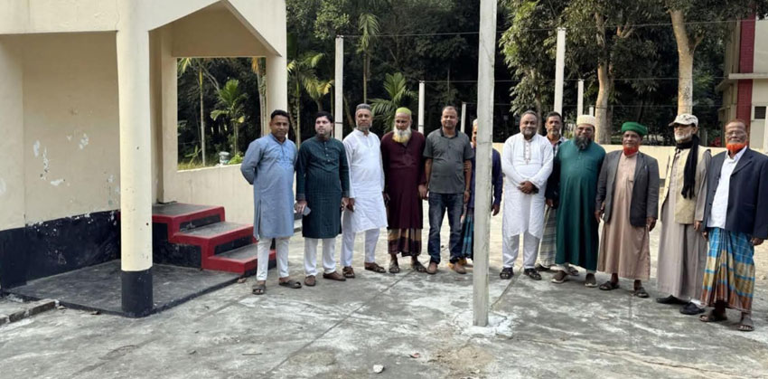 মতলব উত্তরের ছোটহলদিয়া ঈদগাহ মাঠ সংস্কার কাজ পরিদর্শন 