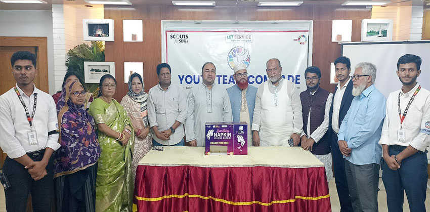 টিম কমরেডের ‘অপরাজিতা’ কর্মসূচিতে স্যানিটারি ন্যাপকিন ভেন্ডিং মেশিন উন্মোচন