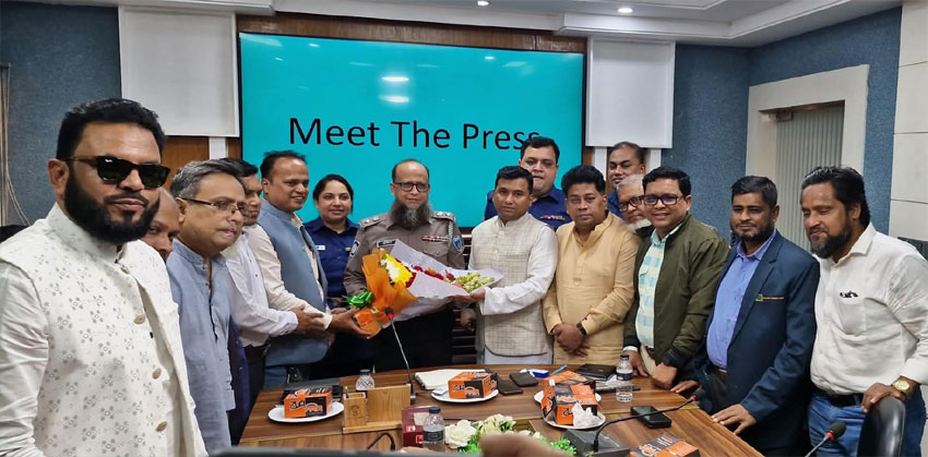 আমি পুলিশের সেবা সকল গ্রাম ও মহল্লায় পৌঁছে দিতে চাই : চাঁদপুরের নবাগত এসপি রবিউল হাসান
