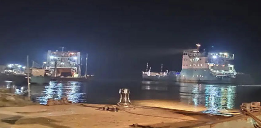 সারাদেশে সকল ধরনের নৌযান চলাচল বন্ধ ঘোষণা
