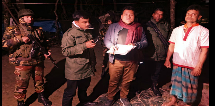 শাহরাস্তিতে ফসলি জমি কাটার দায়ে ২ জনকে ২ লাখ টাকা জরিমানা