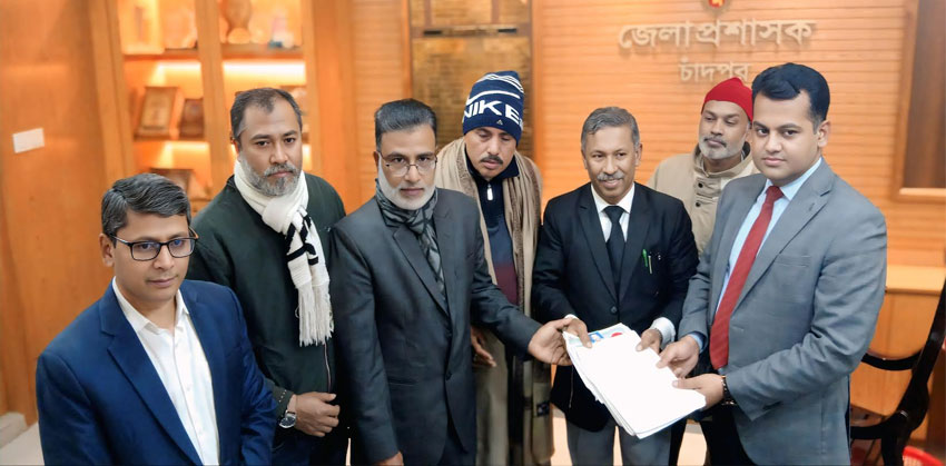 চাঁদপুর-৩ আসনে গনফোরাম মনোনীত প্রার্থী অ্যাড. সেলিম আকবরের মনোনয়ন দাখিল