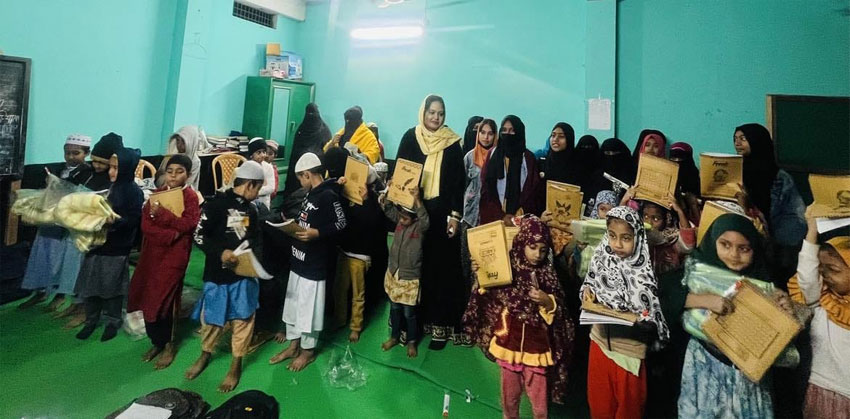 মাদ্রাসার শিক্ষার্থীদের মাঝে নারী উদ্যোক্তা তানিয়ান কম্বল ও শিক্ষা সামগ্রী বিতরণ