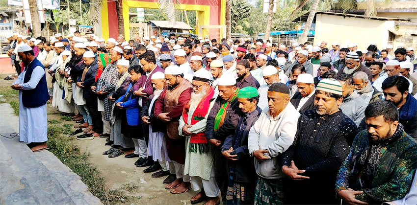 শাহমাহমুদপুরে সাবেক প্রধানমন্ত্রী খালেদা জিয়ার গায়েবানা জানাজা অনুষ্ঠিত