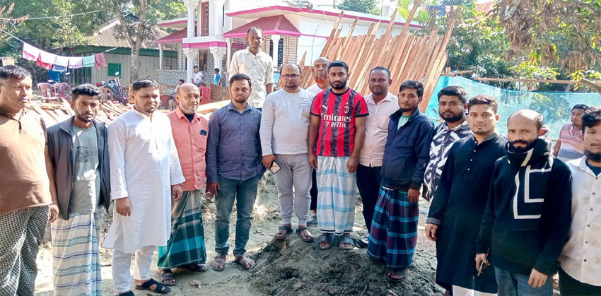 কচুয়ায় আবু বকরের পাশে দাঁড়িয়েছে গ্রামবাসী ও সামাজিক সংগঠন