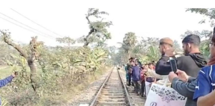 শাহরাস্তিতে ট্রেনে কাটা পড়ে প্রাণ গেলো কচুয়ার রায়হানের