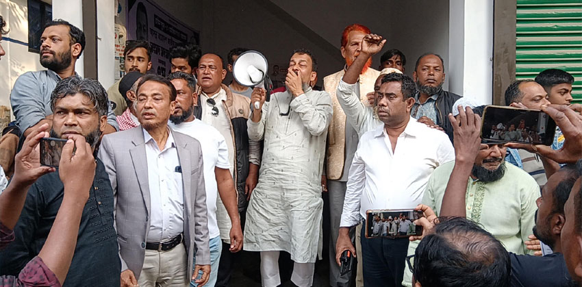 অন্যরা টাকার বিনিময়ে দিবে, আমি বিনা পয়সায় ফ্যামিলি কার্ড দেব : এমএ হান্নান