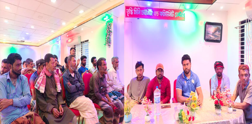 কচুয়ায় সিএনজি চালকদের সাথে শ্রমিক দল নেতা রুবেল প্রধানের মতবিনিময়