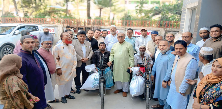 চাঁদপুর রোটারি ক্লাব ও ঢাকা সেন্ট্রালের উদ্যোগে সুবিধাবঞ্চিতদের মাঝে রমাদান উপহার