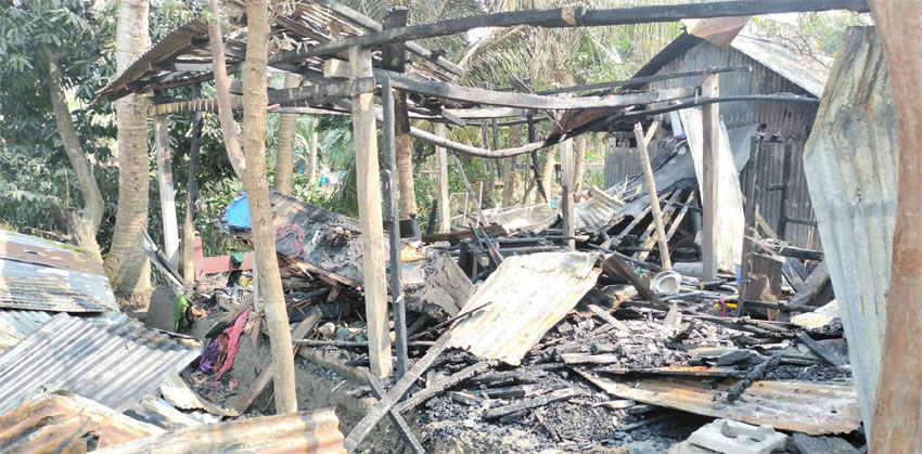 মতলব দক্ষিণে ভয়াবহ অগ্নিকাণ্ডে দুই বসতঘর পুড়ে ছাই, ক্ষতি প্রায় ৩০ লাখ টাকা