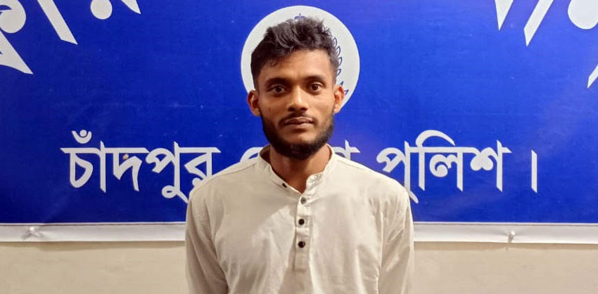 ফরিদগঞ্জে গৃহবধূকে দলবদ্ধ ধ’র্ষ’ণ, প্রধান আসামি আকরাম গ্রেপ্তার