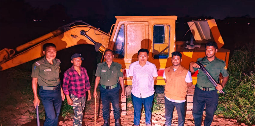 শাহরাস্তিতে কৃষি জমির টপ সয়েল উত্তোলনে ৫০ হাজার টাকা জরিমানা