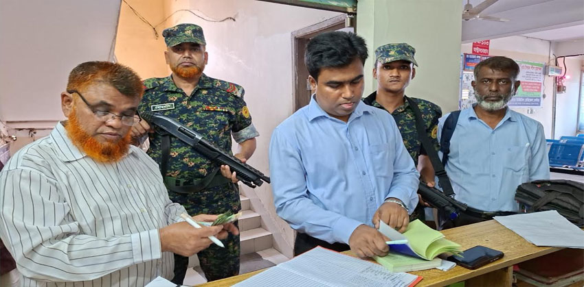 কচুয়া সাচার বাজারে ভোক্তা অধিদপ্তরের অভিযানে ৫ প্রতিষ্ঠানকে জরিমানা