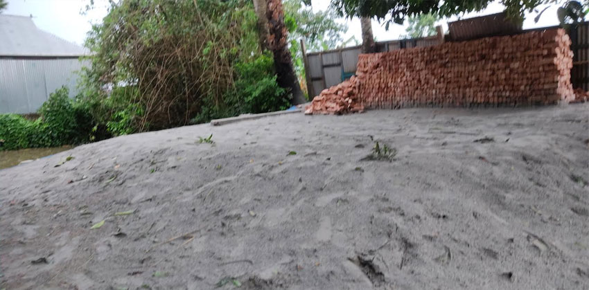 সাচারে ক্রয়কৃত সম্পত্তি দখলে বাধা, আদালতের দ্বারস্থ ভুক্তভোগী পরিবার