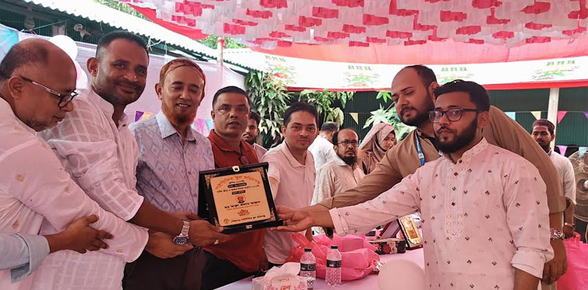 শিক্ষার্থীদেরও মানসম্মত শিক্ষা নিশ্চিত করতে হবে : ডা. আজাদ