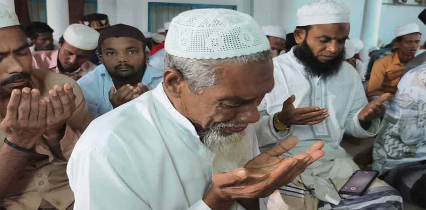 ড. ইউনূসের আশ্বাস বাস্তবায়িত হয়নি, ঈদে মোনাজাতে কাঁদলেন রোহিঙ্গারা