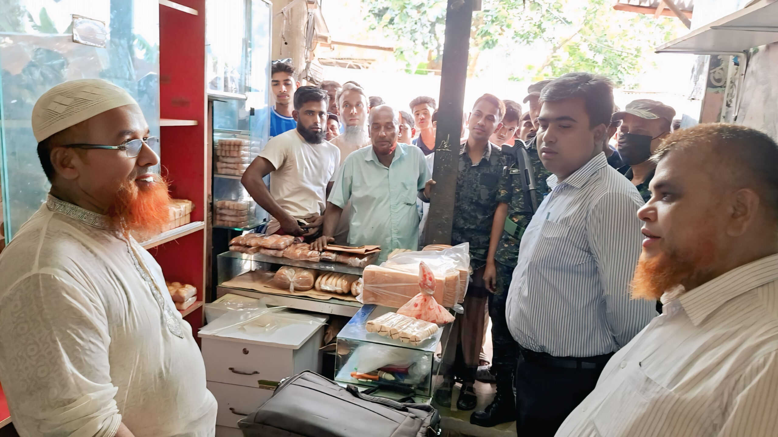 খাদ্য ও ওষুধে অনিয়ম: ফরিদগঞ্জে ভোক্তা অধিদপ্তরের জরিমানা