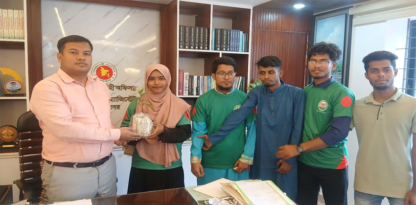 চাঁদপুর সদর ইউএনও’র সাথে বিডি ক্লিনের সদস্যদের মতবিনিময়