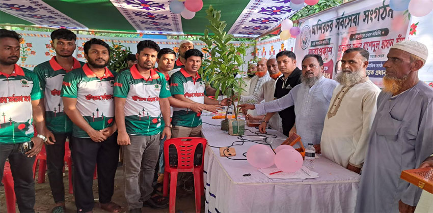 ঘাশিরচর সর্বসেবা সংগঠনের নতুন যাত্রা: দায়িত্ব গ্রহণের মধ্য দিয়ে বৃক্ষরোপণ কর্মসূচি