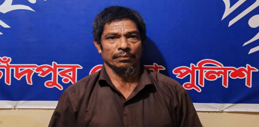 শাহরাস্তিতে ১৩ বছরের শিশুকে ধ’র্ষ’ণ, লম্পট দাদা আটক 