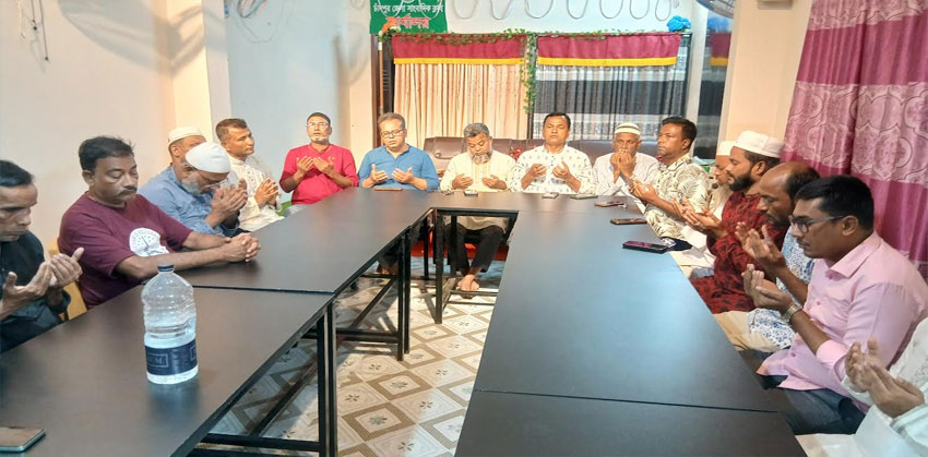 সাংবাদিক কে এম মাসুদের বাবা-মায়ের জন্য মিলাদ ও দোয়া অনুষ্ঠিত