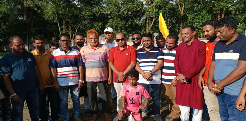 মতলব উত্তরে শহীদ জিয়া স্মৃতি স্মরণে উত্তর ইসলামাবাদ চায়না বার ফুটবল টূর্ণামেন্ট উদ্বোধন