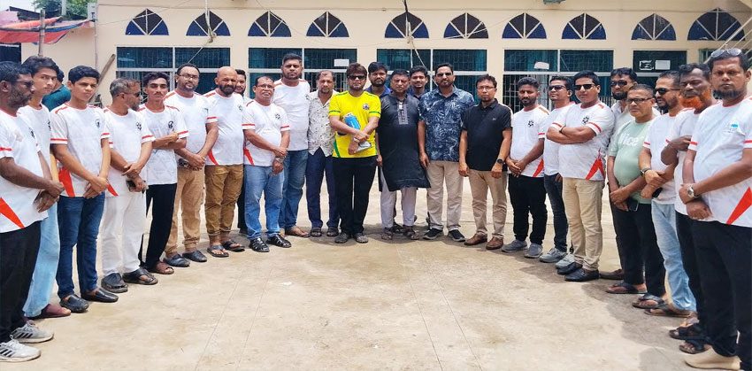 মহামায়া বাজারে ক্লিন চাঁদপুর ও প্রভাতের সচেতনতামূলক ক্যাম্পেইন