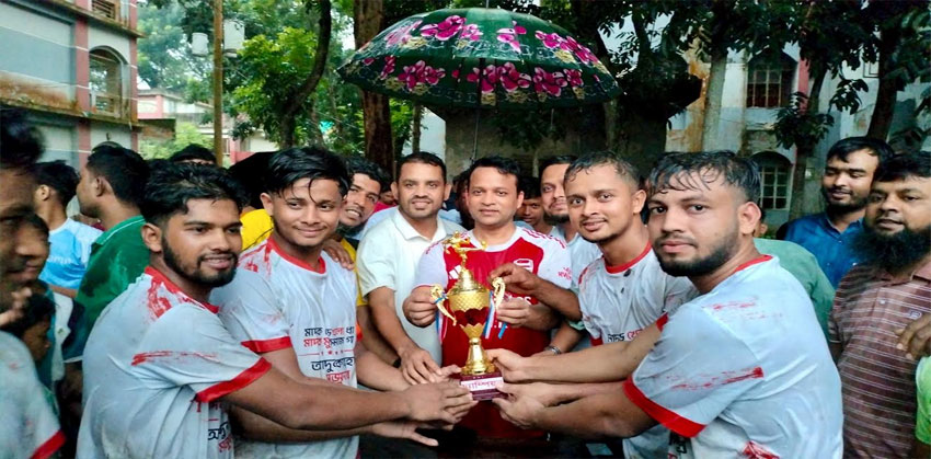 কচুয়া কাদলায় মাদক বিরোধী প্রীতি ফুটবল টুর্নামেন্টের ফাইনাল অনুষ্ঠিত