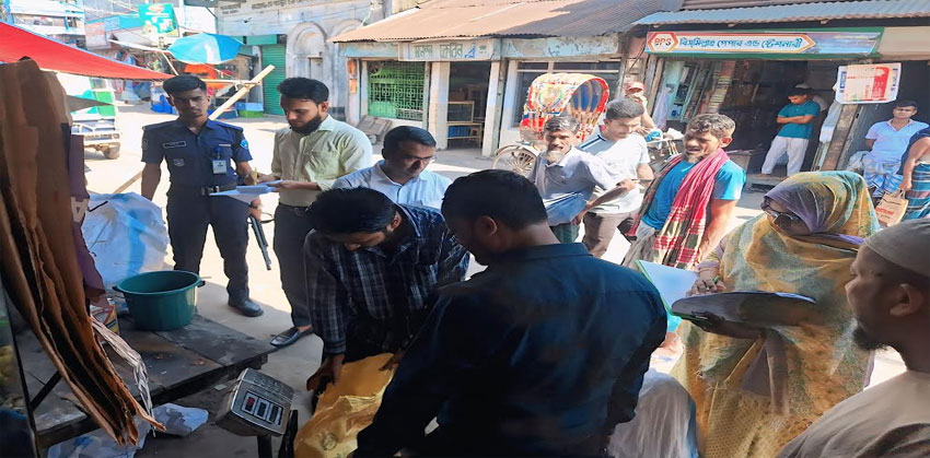 চাঁদপুরে ১২৩ কেজি পলিথিন জব্দ, ৪০ হাজার টাকা জরিমানা
