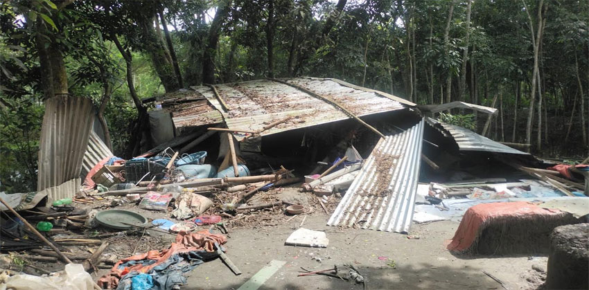 কচুয়ায় পারিবারিক বিষয়ে হামলা ও বাড়িঘর ভাংচুরের অভিযোগ